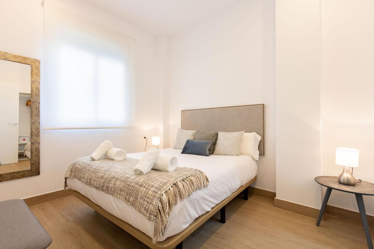Nine O'clock Metrosol Apartment Sevilla